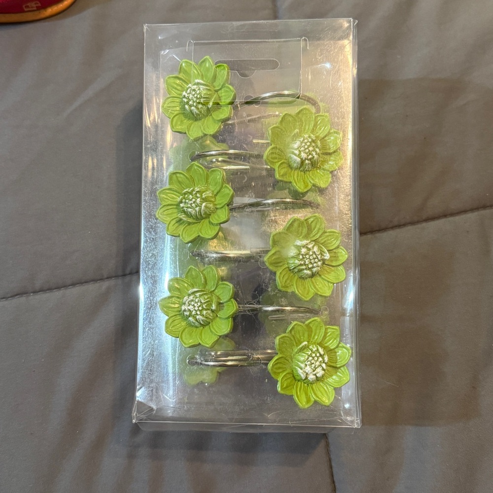 Green Floral Shower Hooks